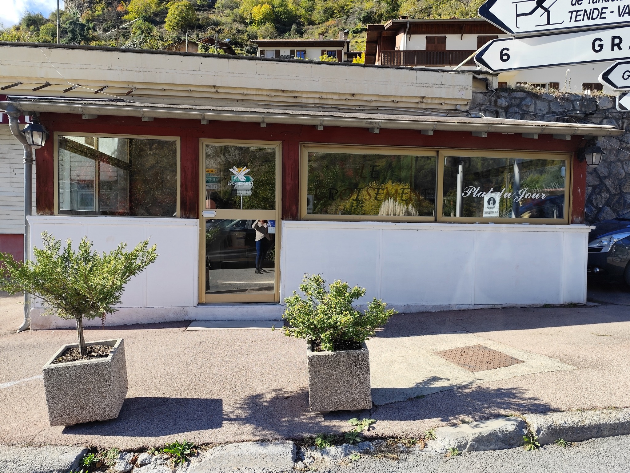 Le Croisement — restaurant chaleureux à Tende